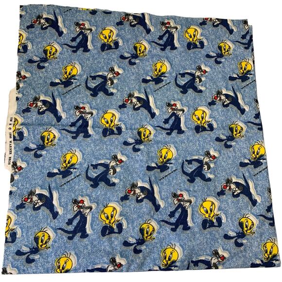 Warner Bros 1998 Vintage Tweety Bird and Sylvester the Cat Fabric 47.75"x45" - Picture 1 of 4